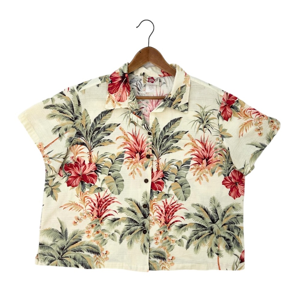 Vintage Hilo Hattie Woman’s Hawaiian Button Down Shirt